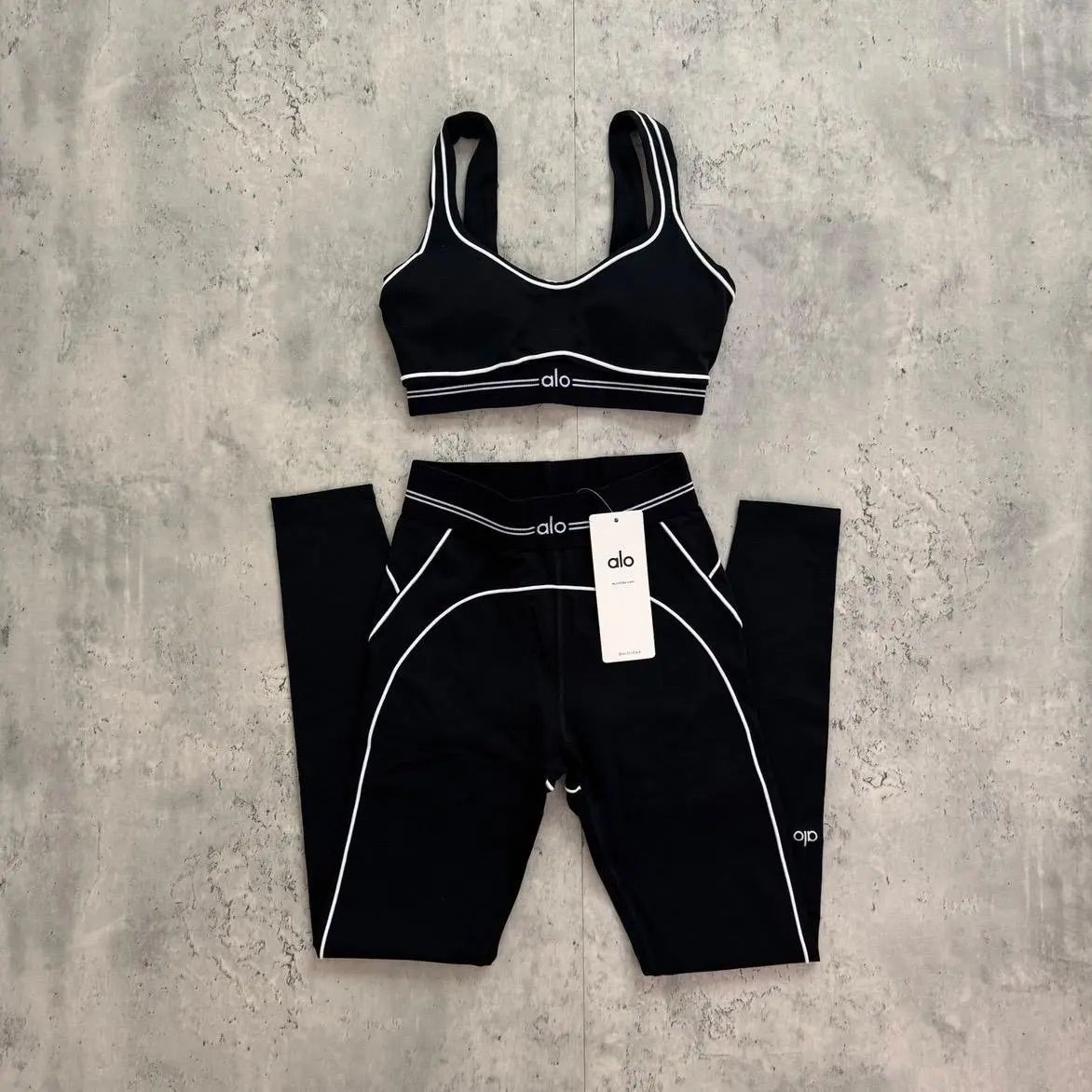 SET COMPLETO TOP E LEGGINGS