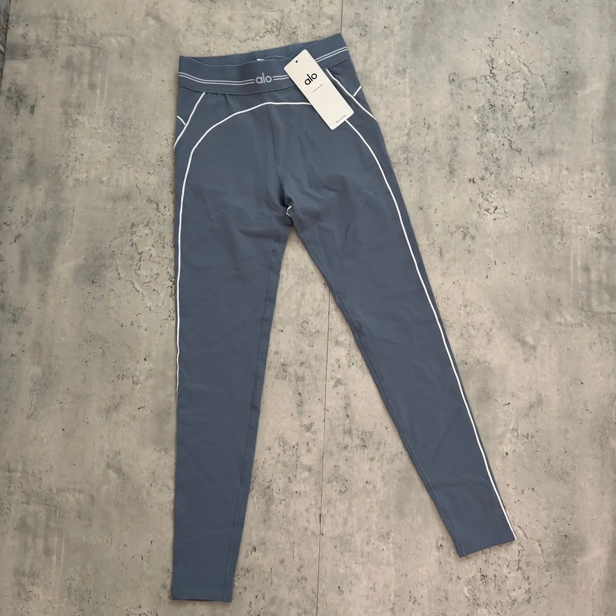 SET COMPLETO TOP E LEGGINGS